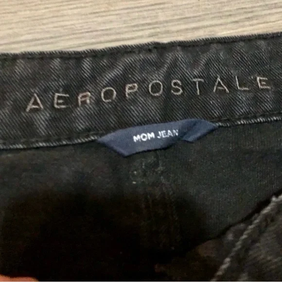Aeropostale- Distressed black jeans - Picture 3 of 5